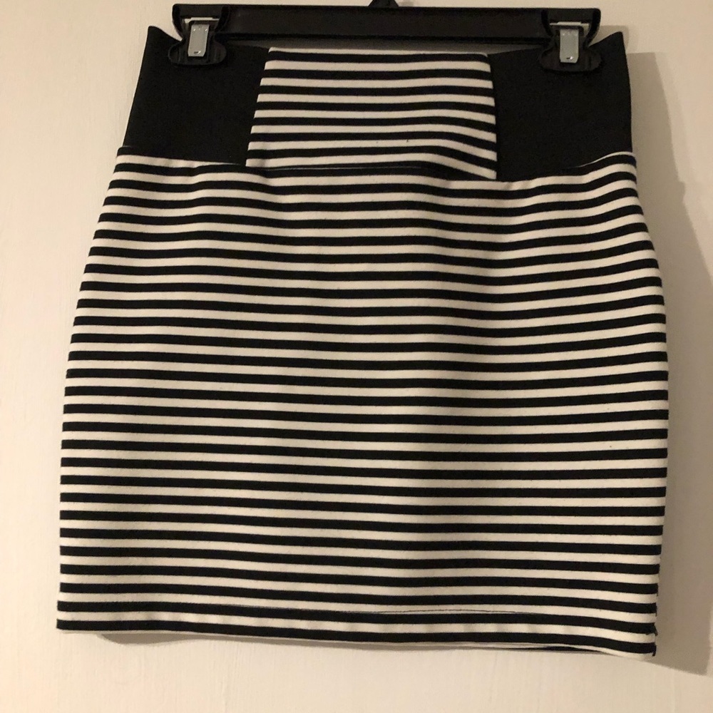 Forever 21 mini skirt